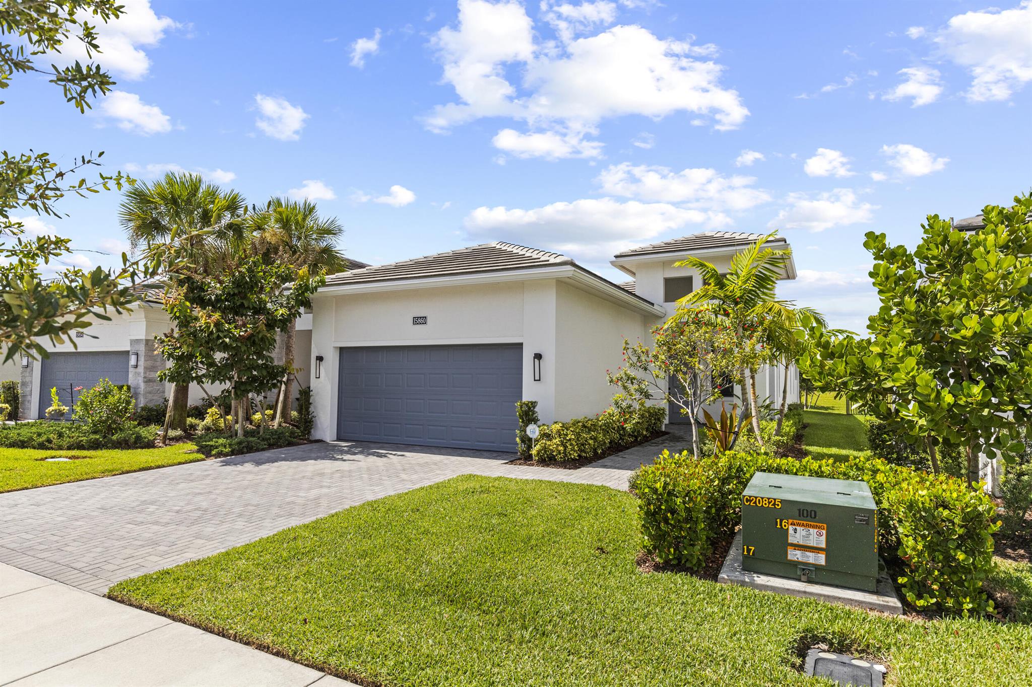 CRESSWIND PALM BEACH PHAS - Residential