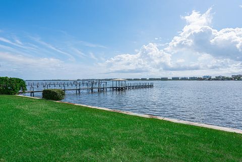 A home in Lantana