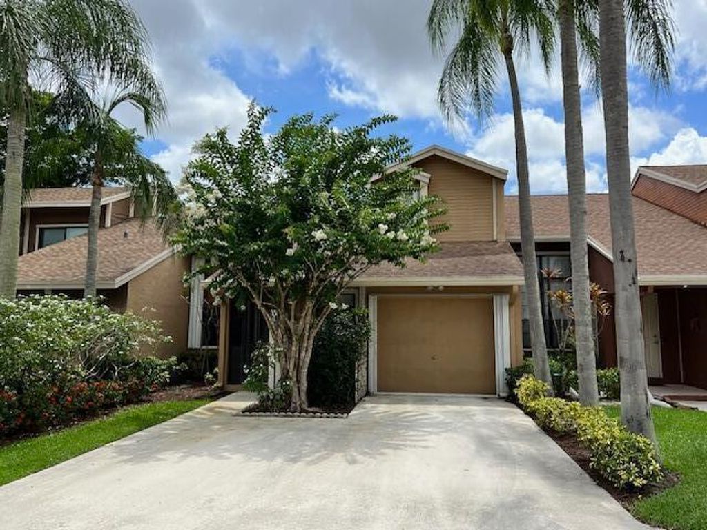 Photo of 22427 Thousand Pines Lane, Boca Raton, FL 33428 (MLS # R10997158)