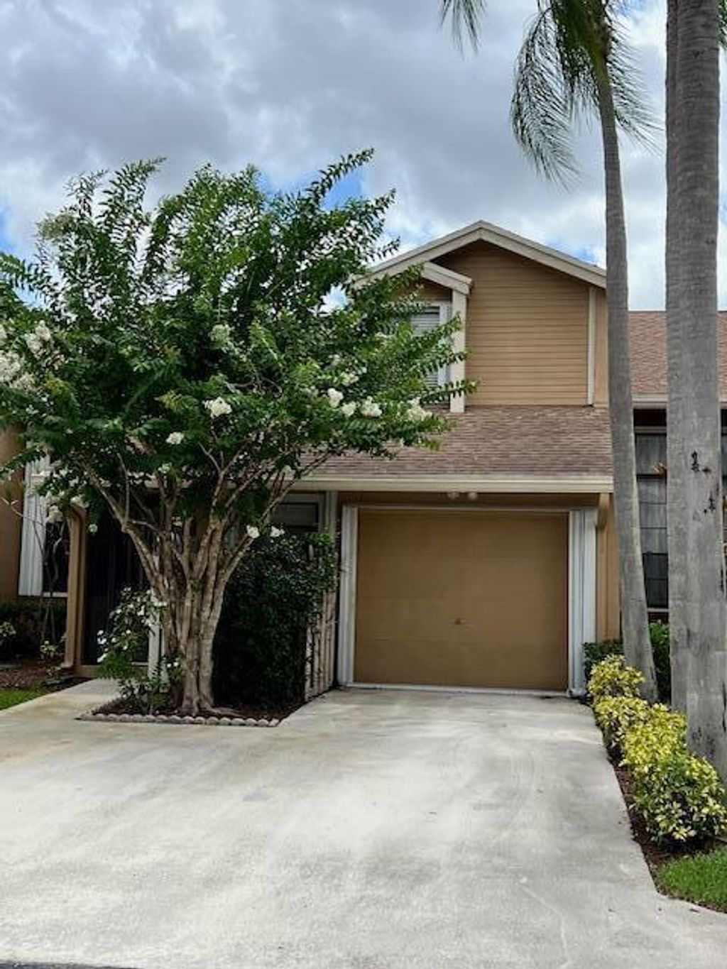 Photo of 22427 Thousand Pines Lane, Boca Raton, FL 33428 (MLS # R10997158)