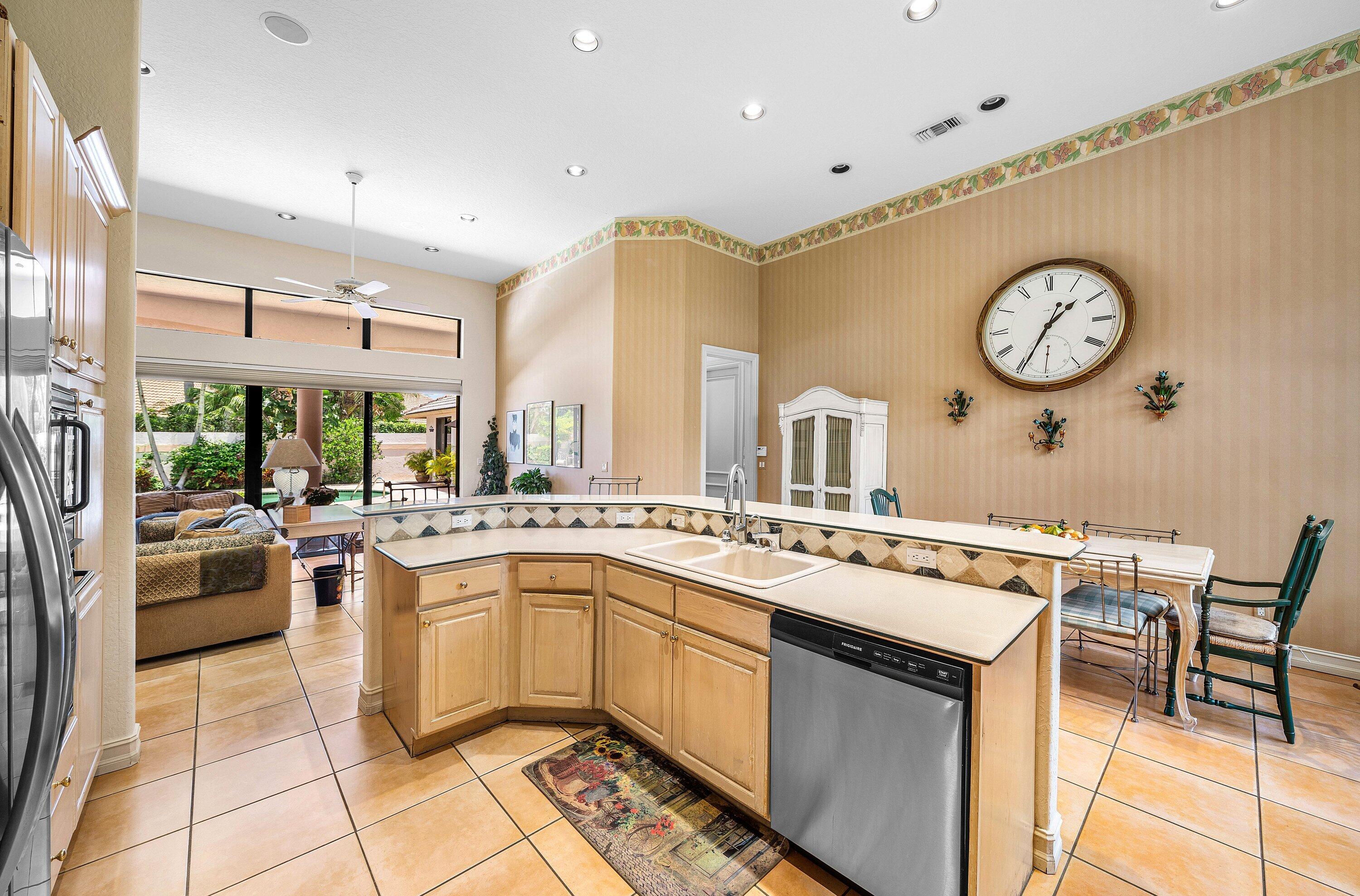 BOCAIRE COUNTRY CLUB - Residential