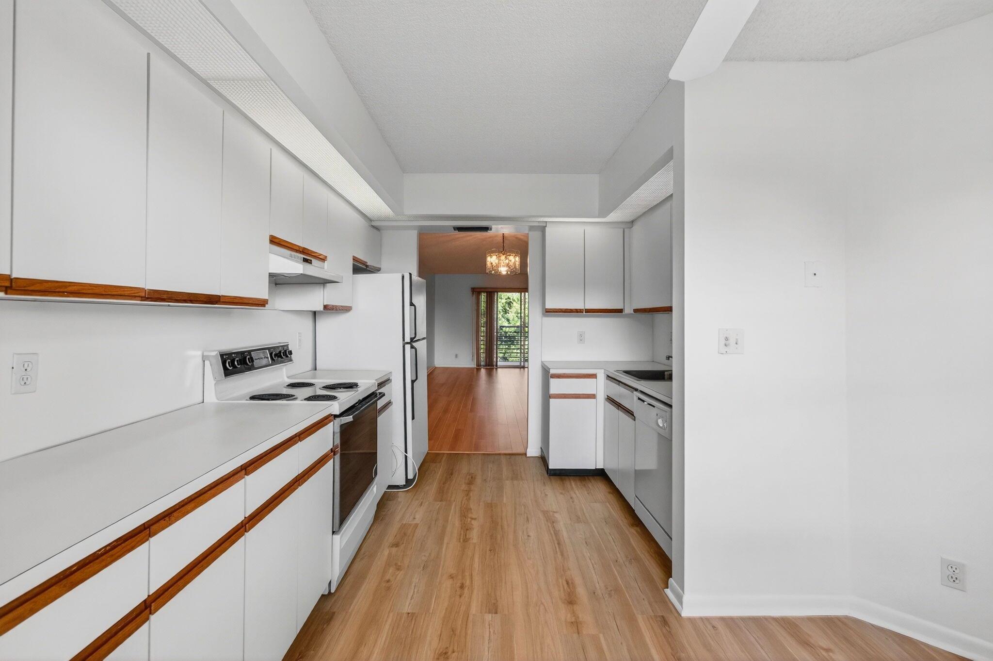 CAYMAN VILLAGE A CONDO - Residential Lease