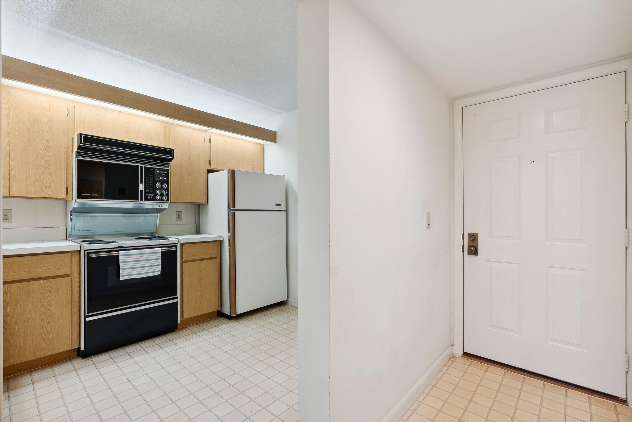 WHITEHALL CONDO - Residential