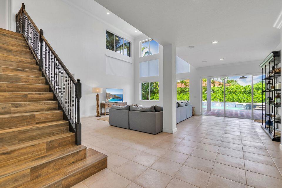 11131 Manderly Lane