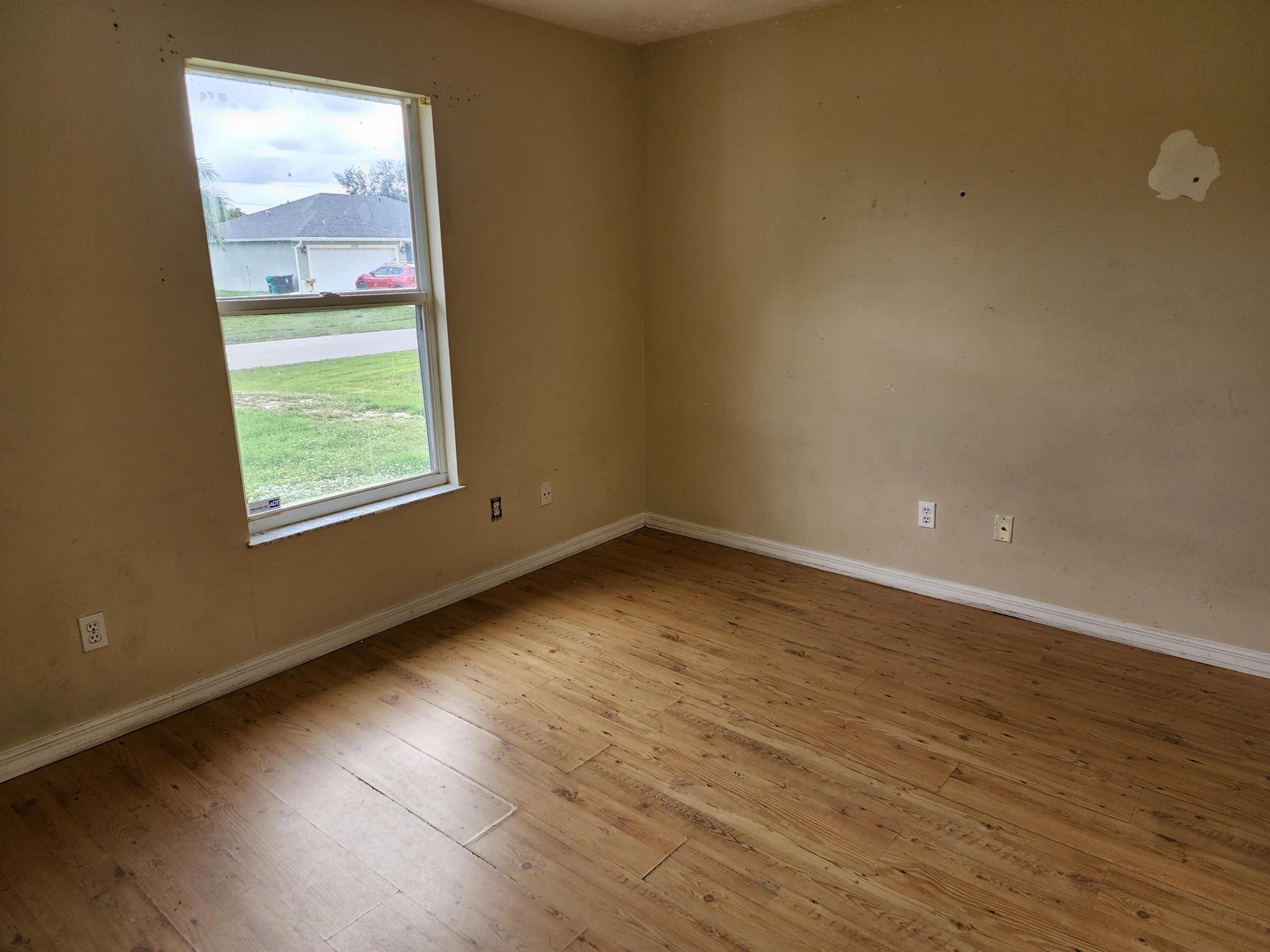 PORT ST LUCIE SECTION 8 - Residential