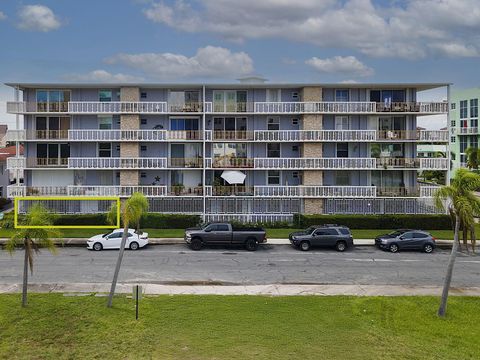 A home in Lake Worth Beach