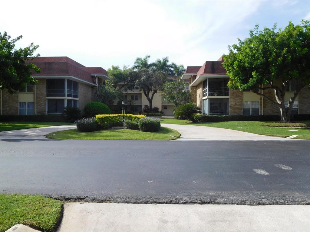 Photo of 5510 Tamberlane Circle #241, Palm Beach Gardens, FL 33418 (MLS # R10922330)