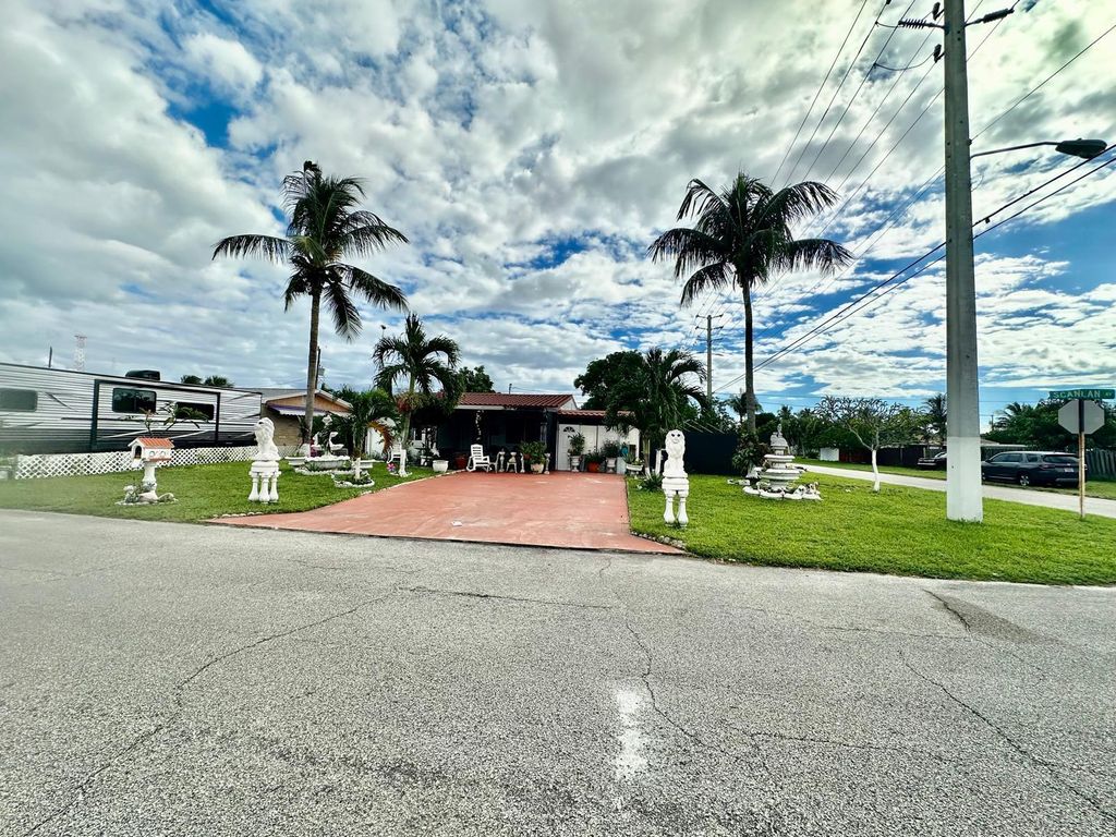 Photo of 2931 Scanlan Avenue, Lake Worth, FL 33461 (MLS # R11133423)
