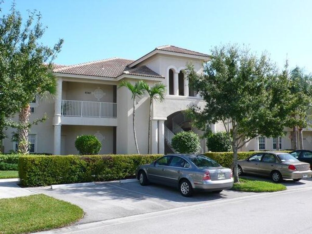Photo of 8234b Mulligan Circle #2811, Port St Lucie, FL 34986 (MLS # R10906216)