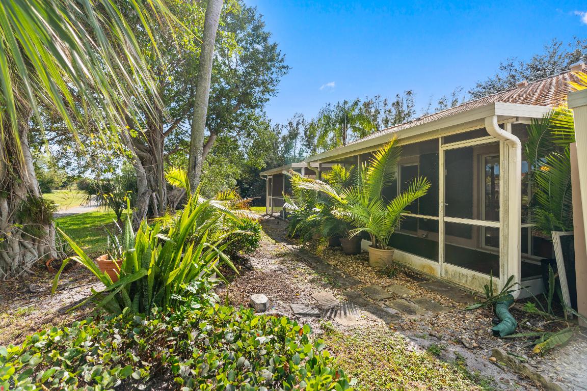 HOLIDAY SPRINGS VILLAGE AND - Residential