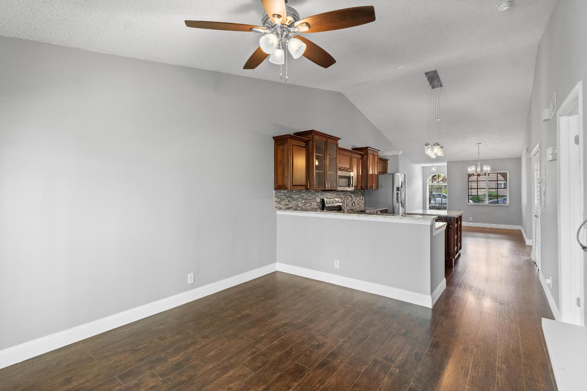 HOLIDAY SPRINGS VILLAGE AND - Residential