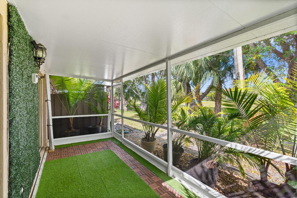 HOLIDAY SPRINGS VILLAGE AND - Residential