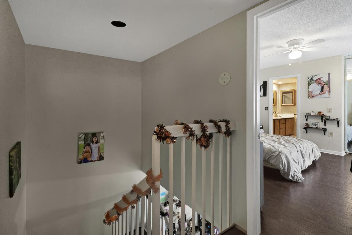 VILLAGE OF SANDALWOOD LAKES NORTH - Residential