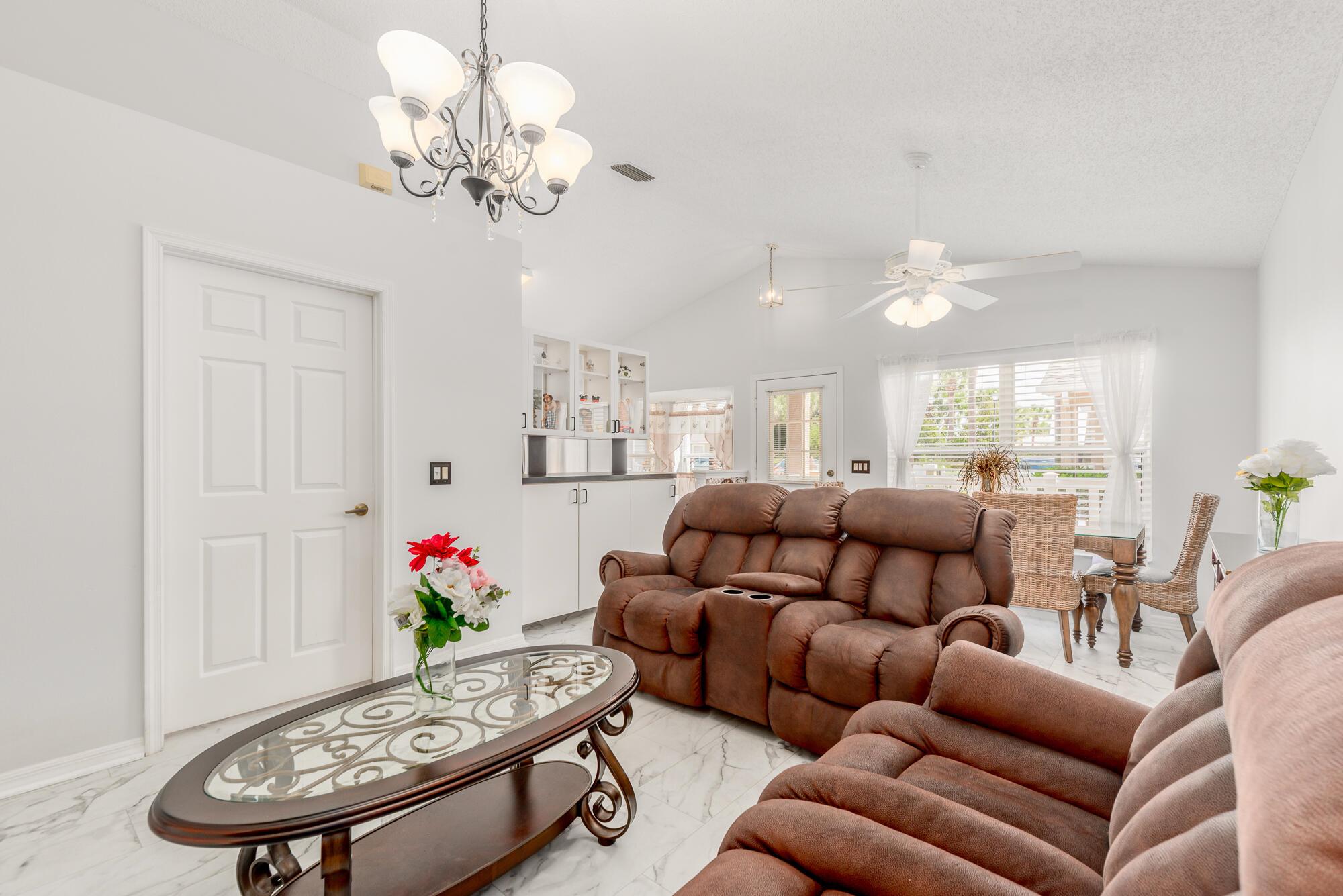 KINGS ISLE PHASE III - Residential