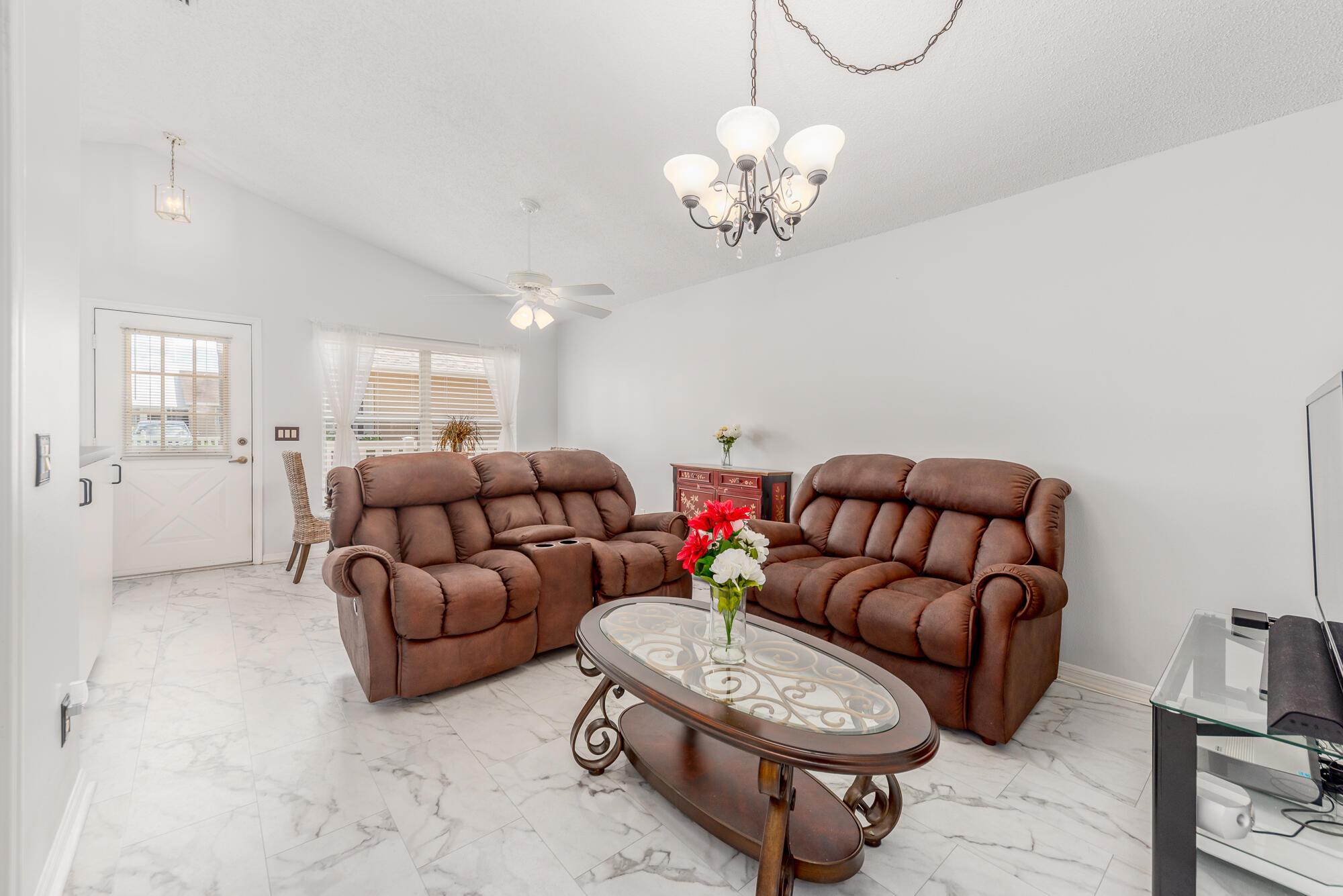 KINGS ISLE PHASE III - Residential