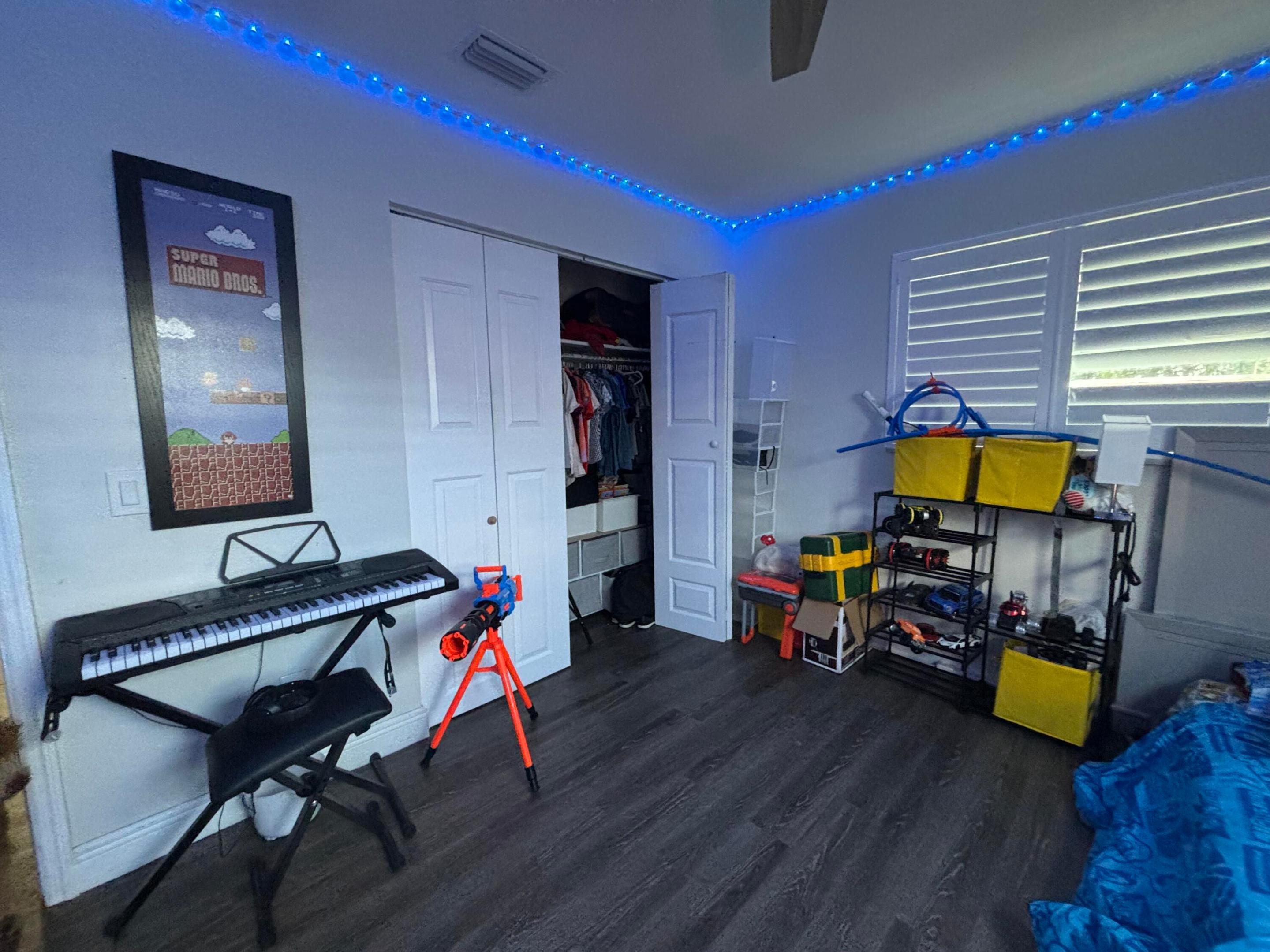 5027 Michigan Av. 16b