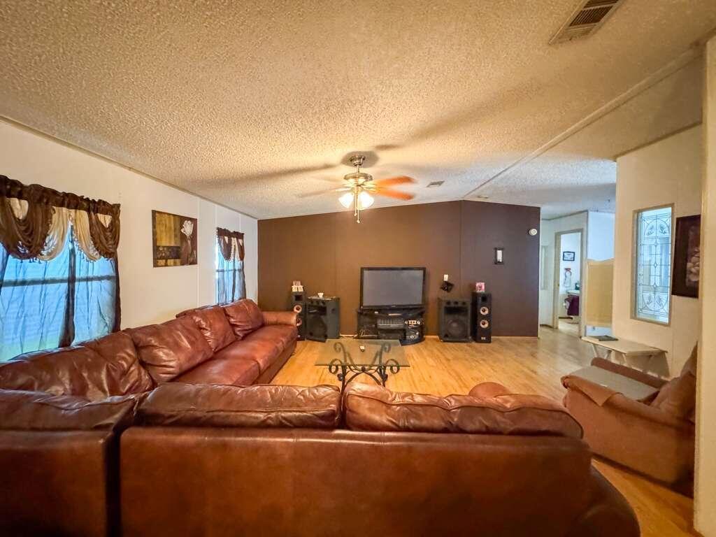 3397 Lake Overlook Pl,, Lantana, FL, 33462/$39,999 1 3397 Lake Overlook Pl,
