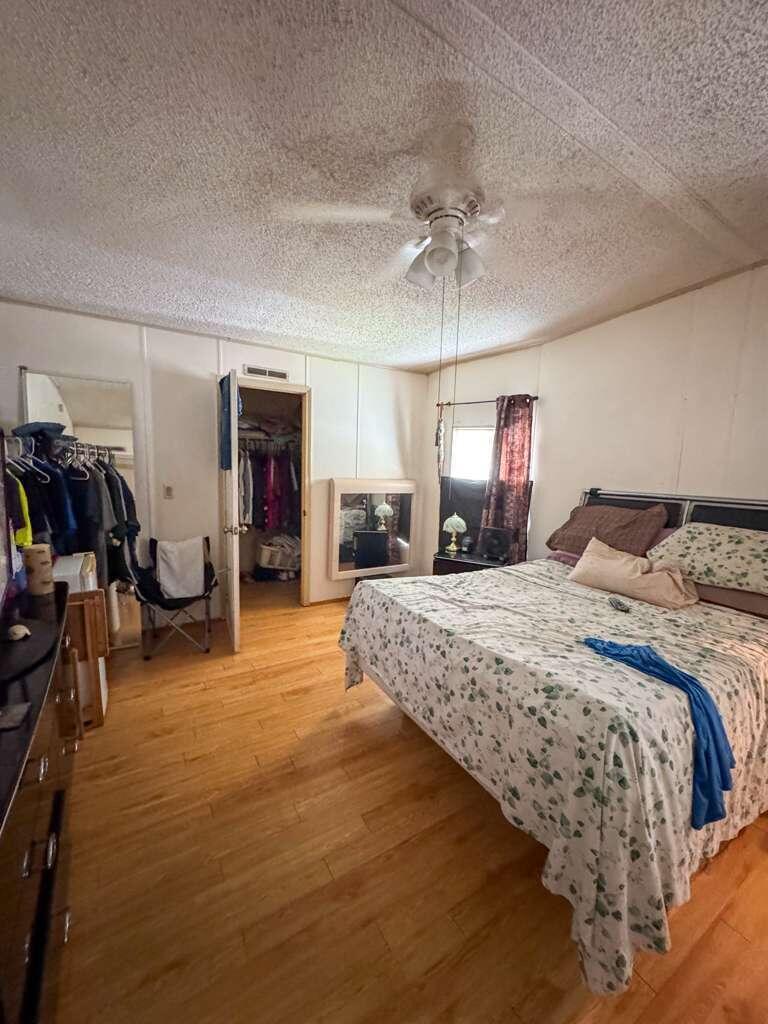 Palm Breezes Club - Residential