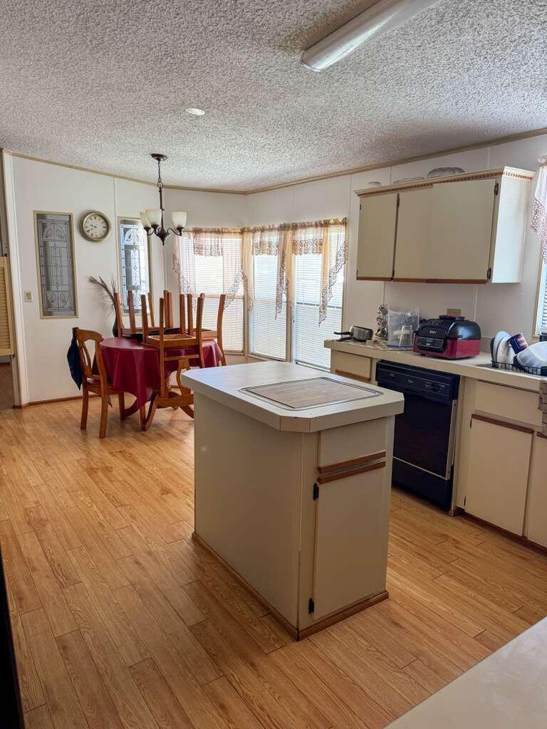 Palm Breezes Club - Residential