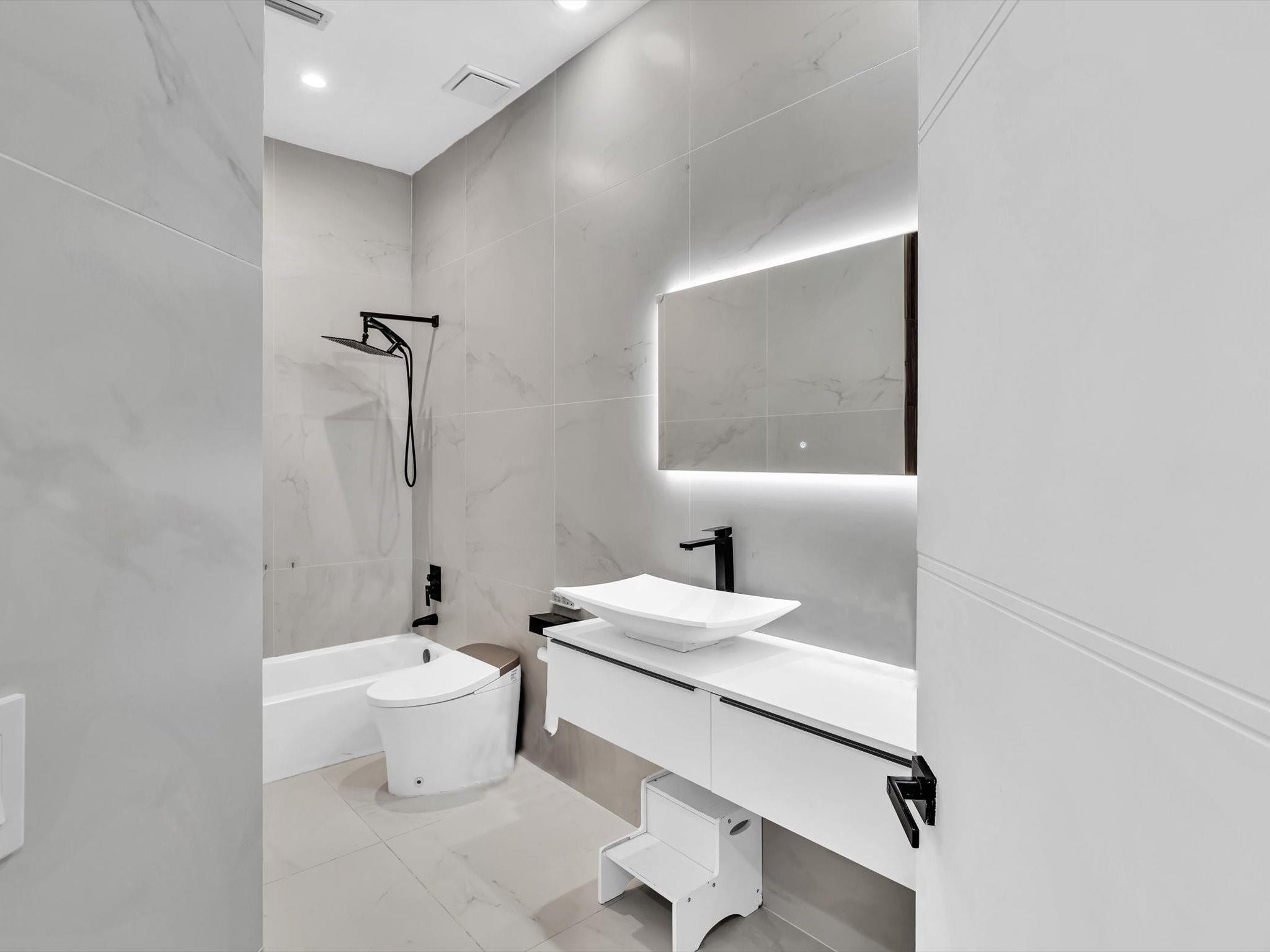 ESTADA AT MONTERRA - Residential