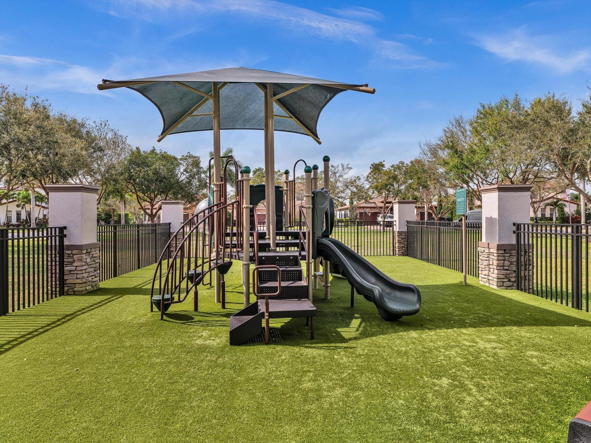 ESTADA AT MONTERRA - Residential