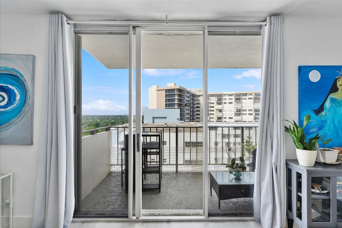 1900 S Ocean Boulevard 10J