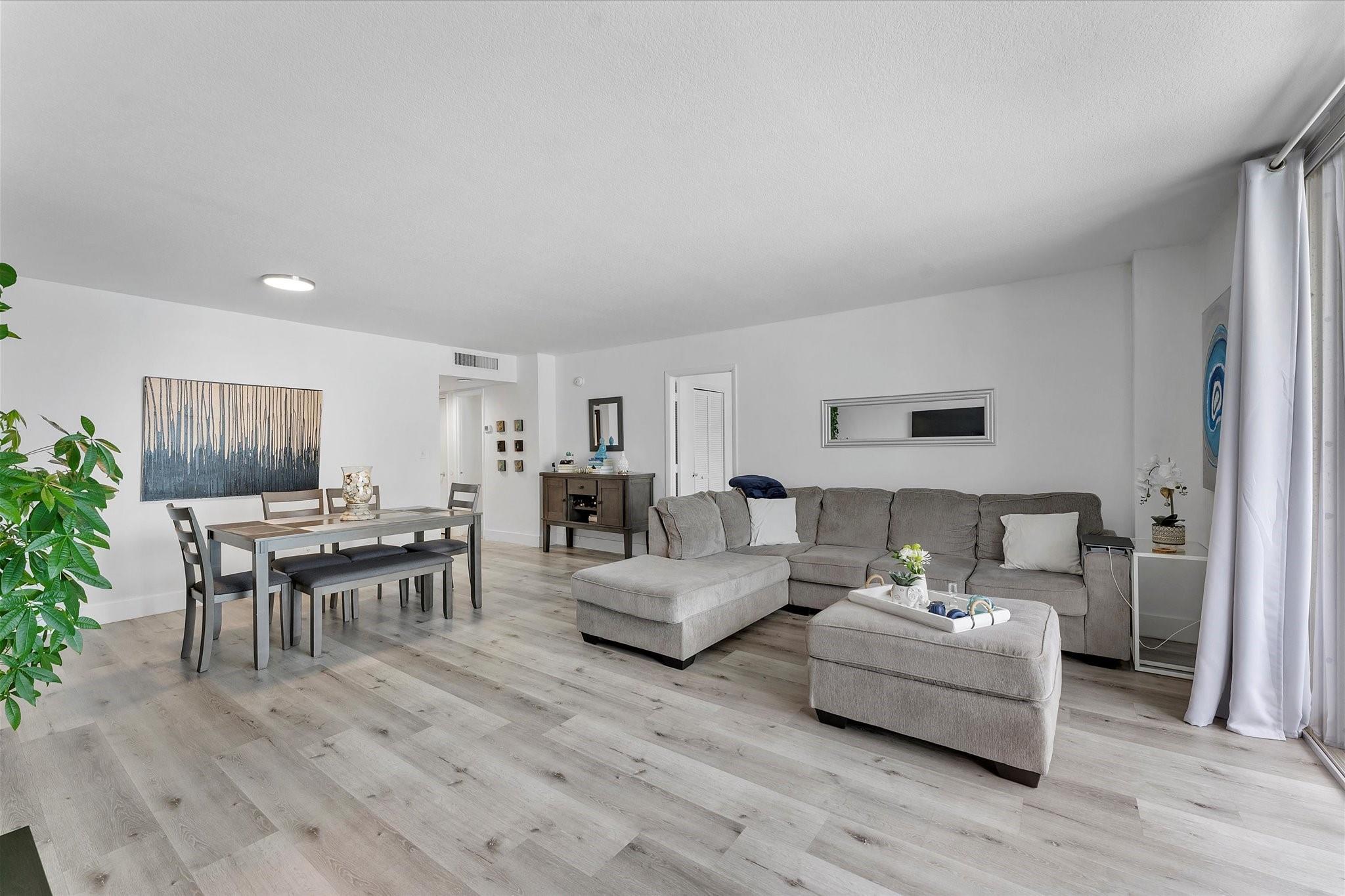 OCEAN PLACE - Residential