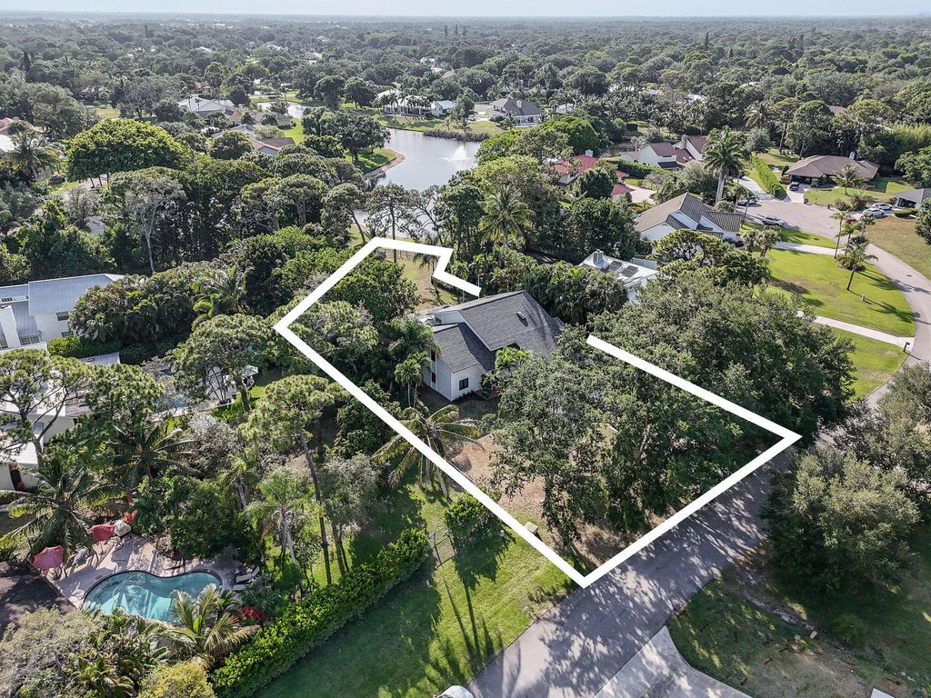 Photo of 19523 Trails End Terrace, Jupiter, FL 33458 (MLS # R11021552)