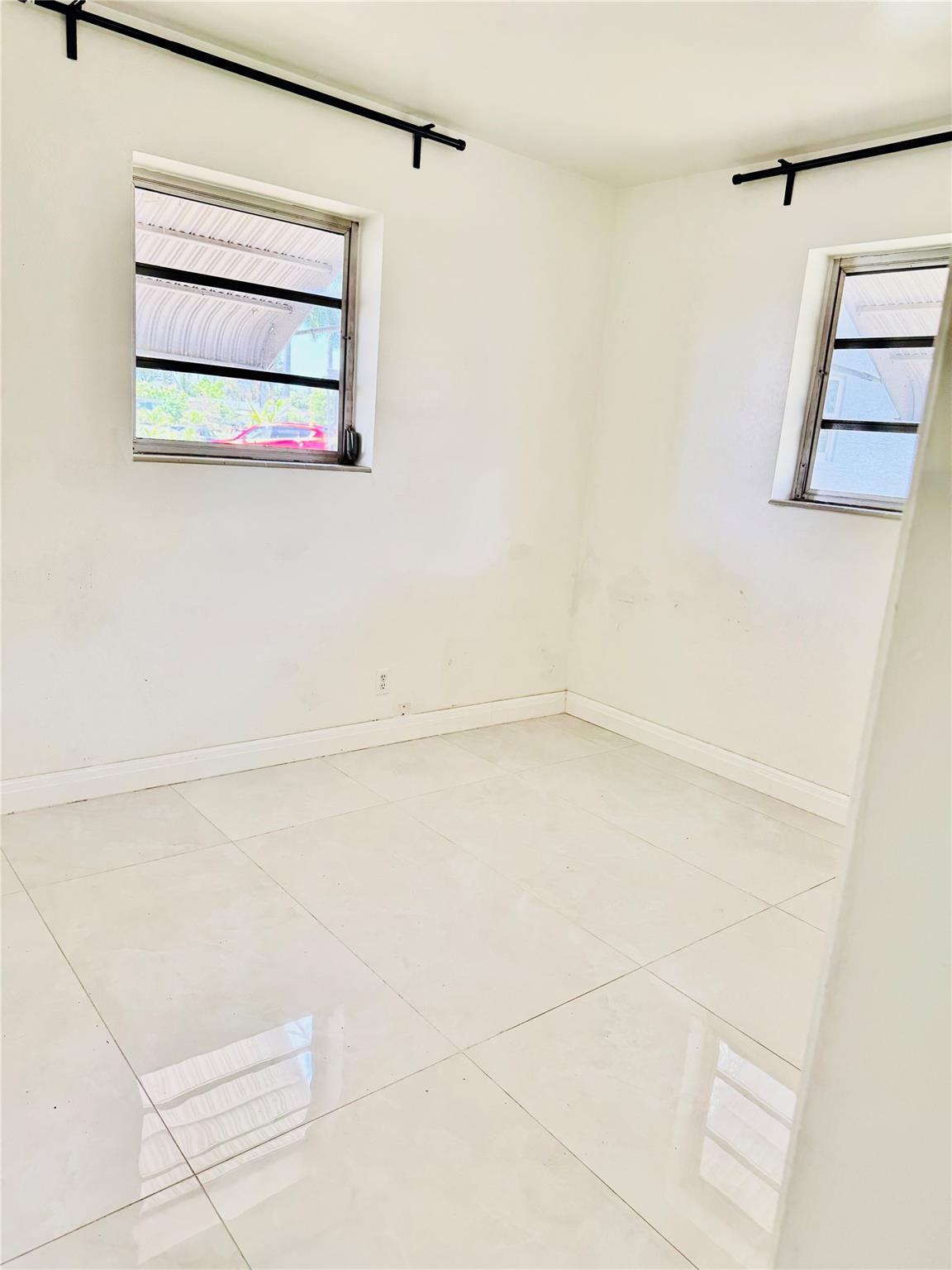 MARGATE 4TH ADD 46-27 - Residential Lease