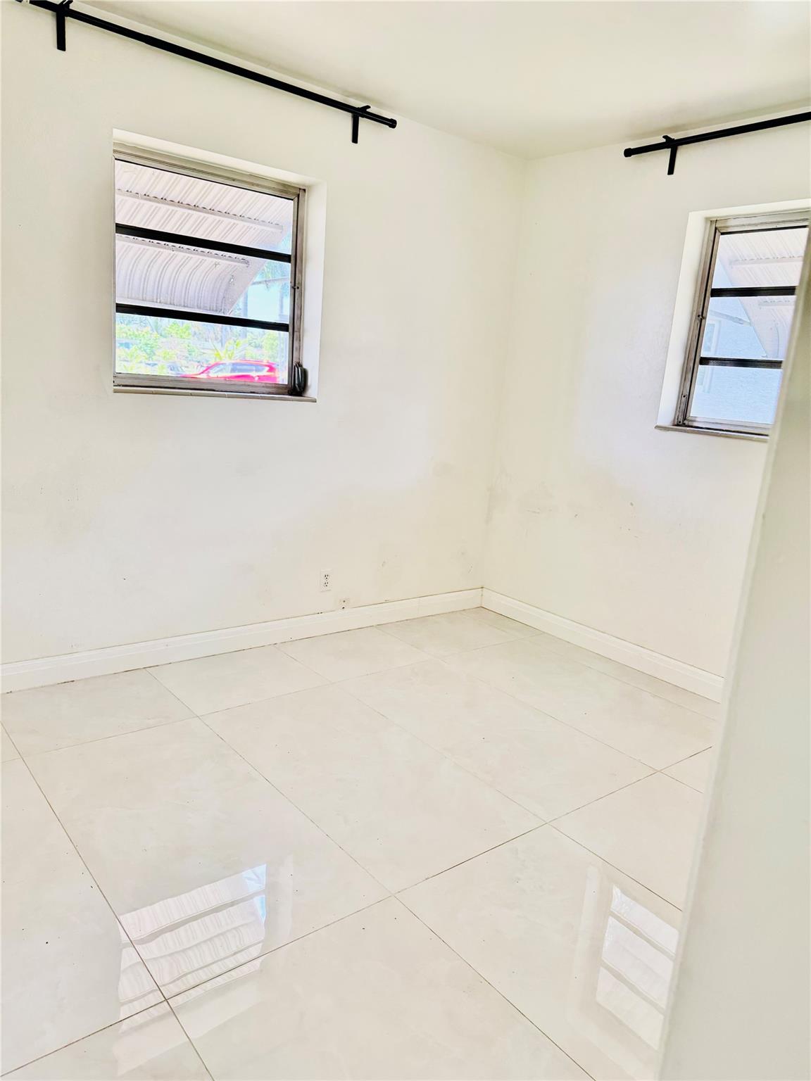 MARGATE 4TH ADD 46-27 - Residential Lease