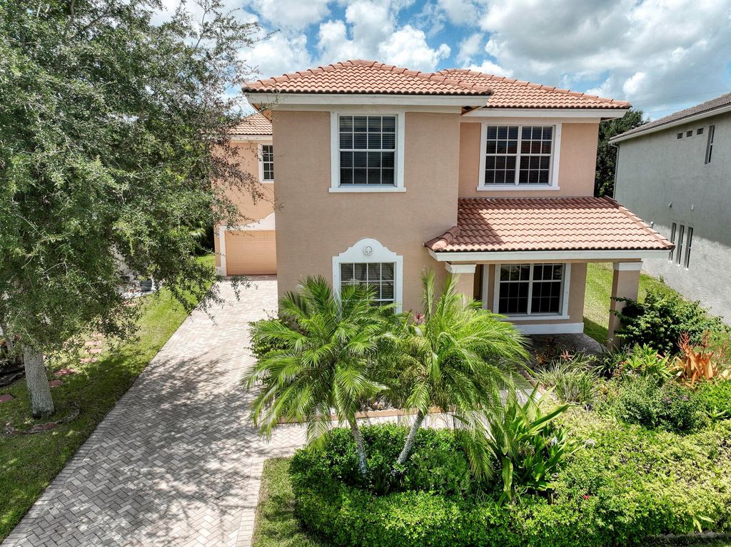 Photo of 4934 SE Askew Avenue, Stuart, FL 34997 (MLS # R10997895)