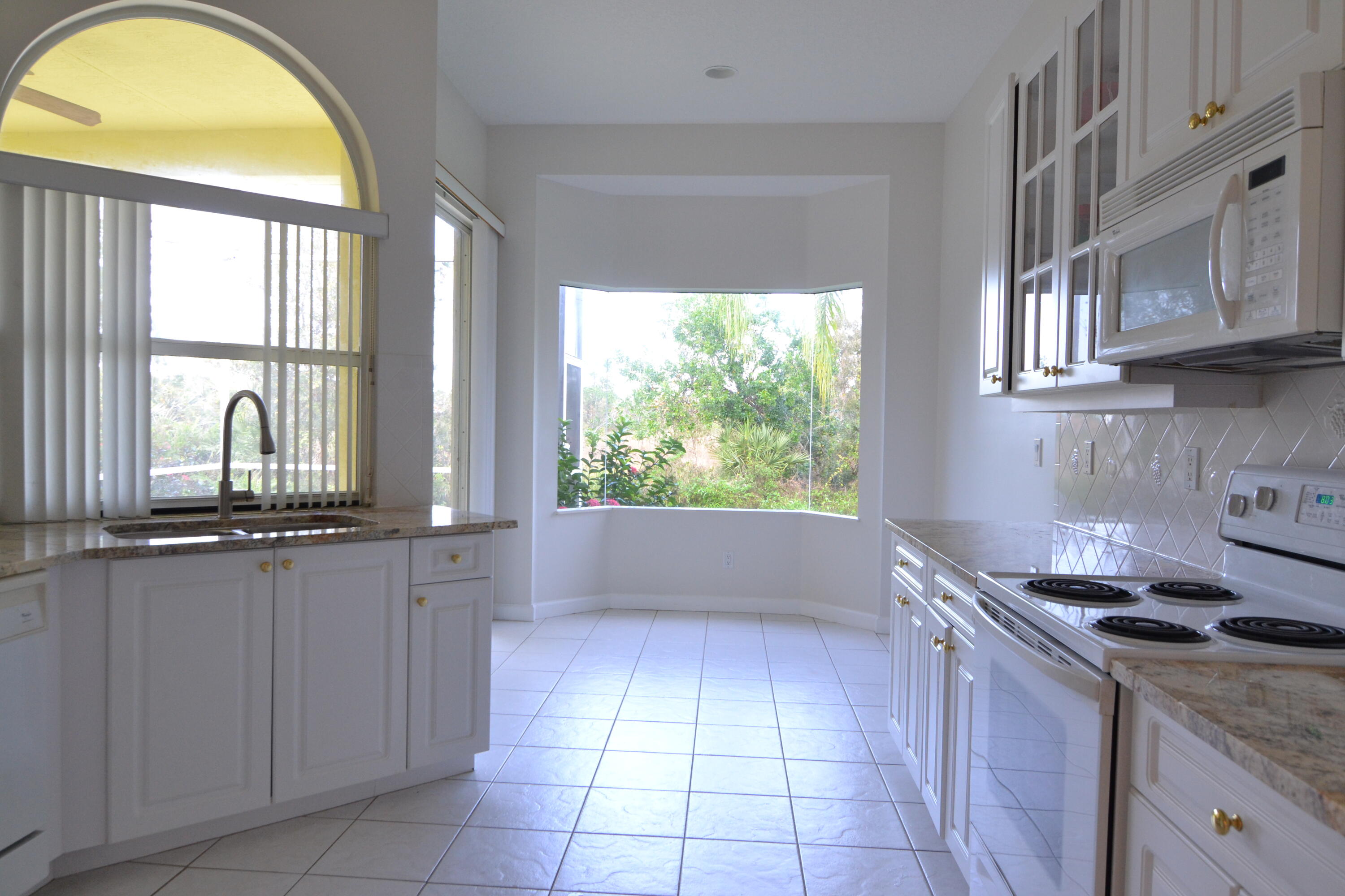 LAKE CHARLES PHASE 3F - Residential Lease