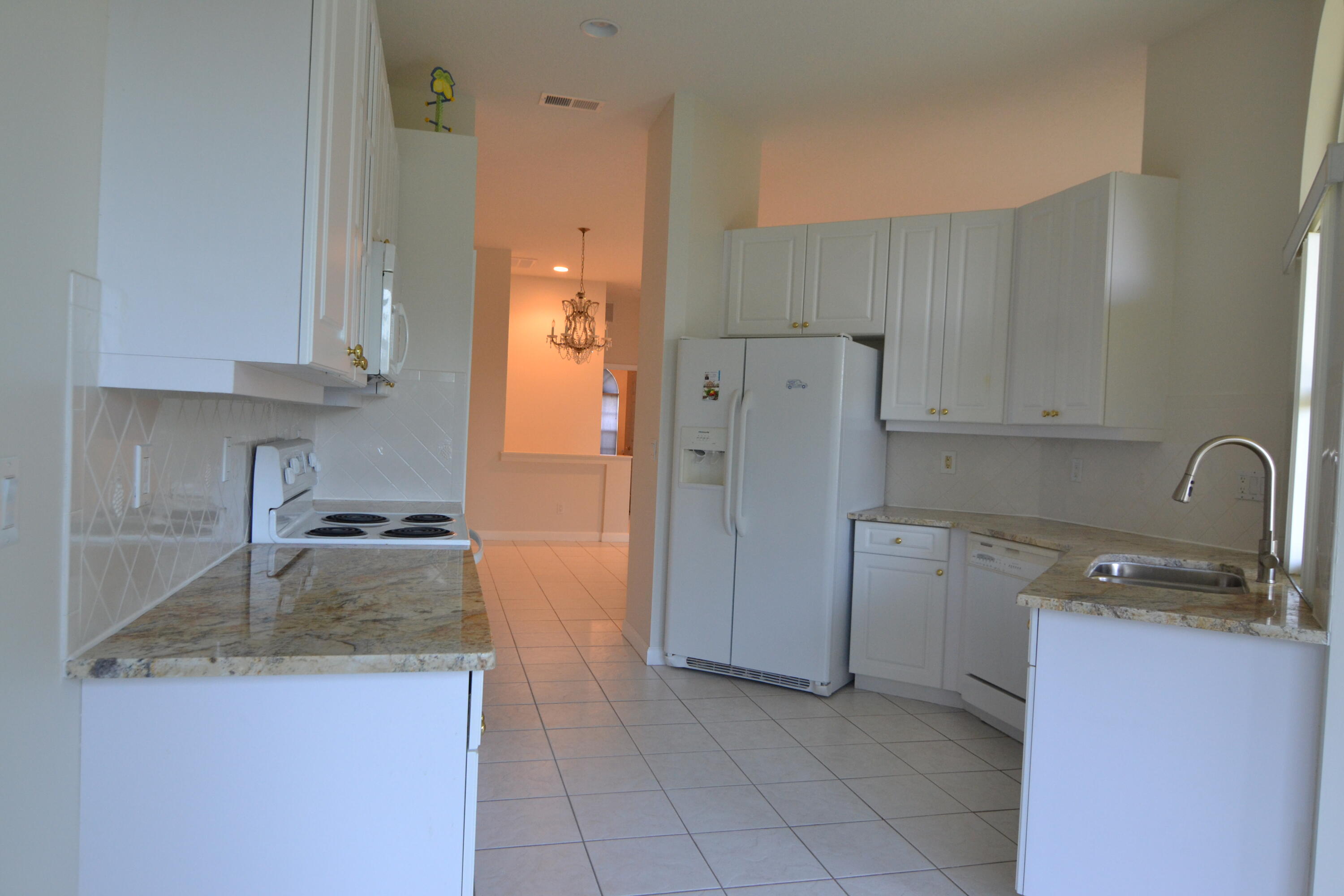 LAKE CHARLES PHASE 3F - Residential Lease