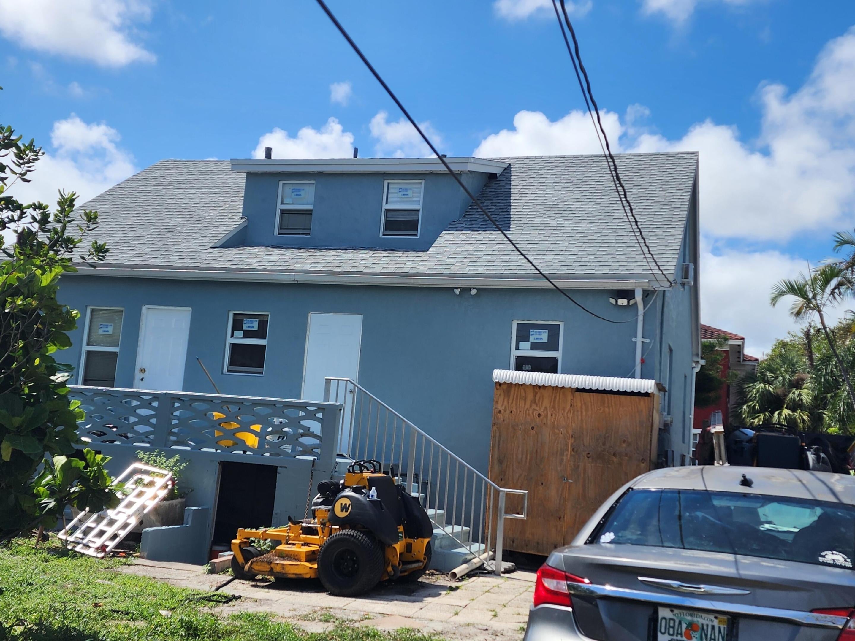 View photos, virtual tours, details... 622 S C Street S 1