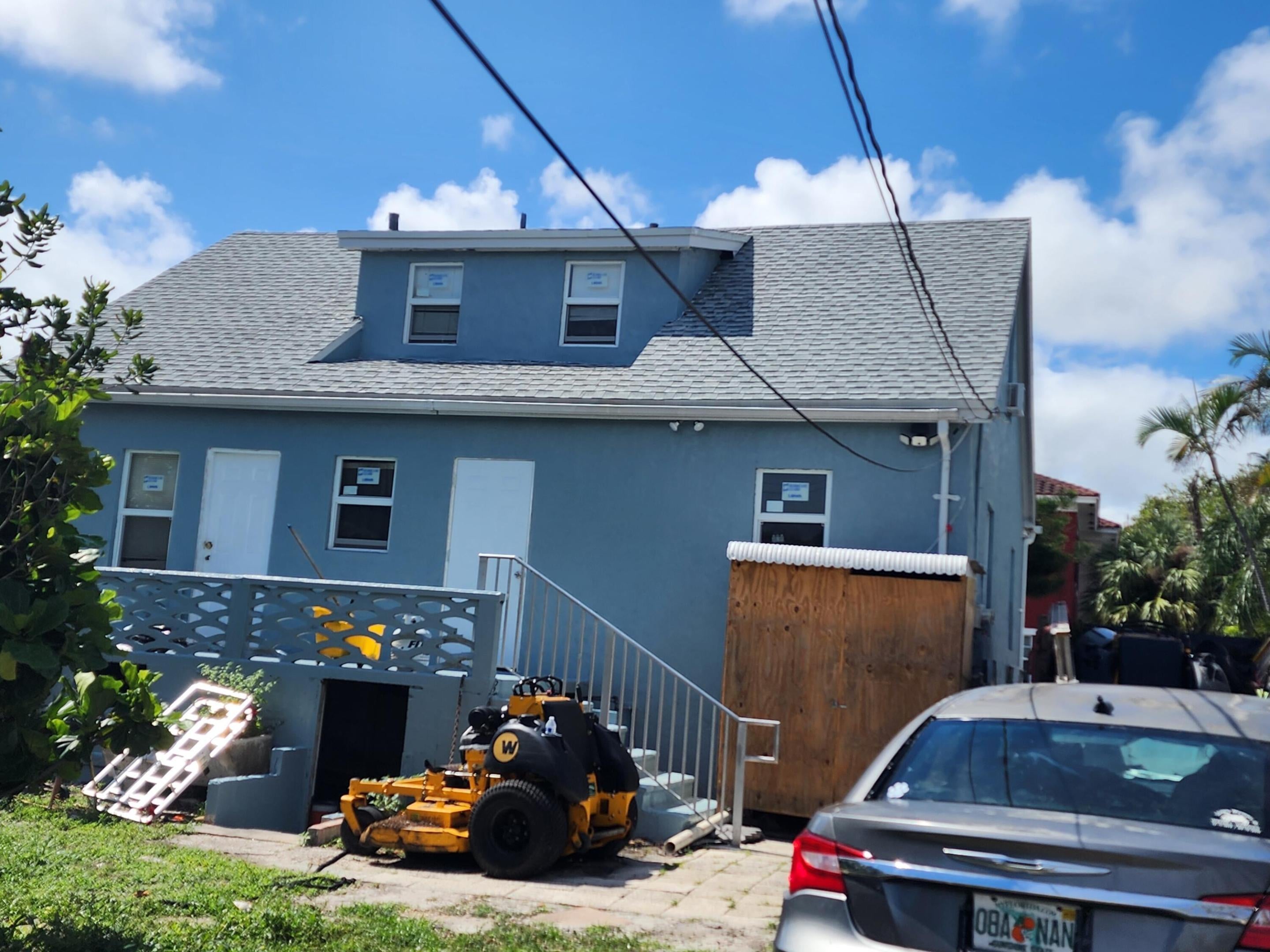 View photos, virtual tours, details... 622 S C Street S 1