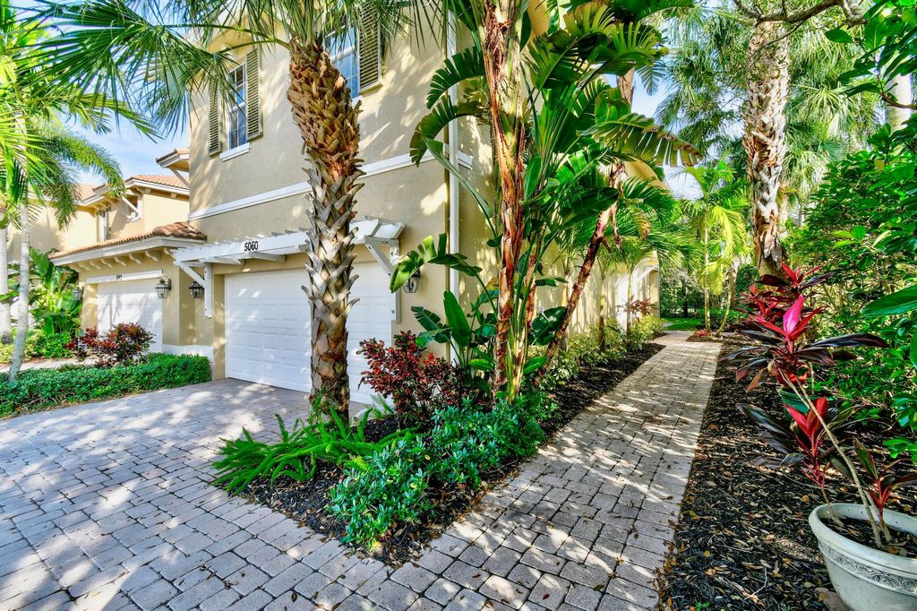 Photo of 5060 Dulce Court, Palm Beach Gardens, FL 33418 (MLS # R10943614)