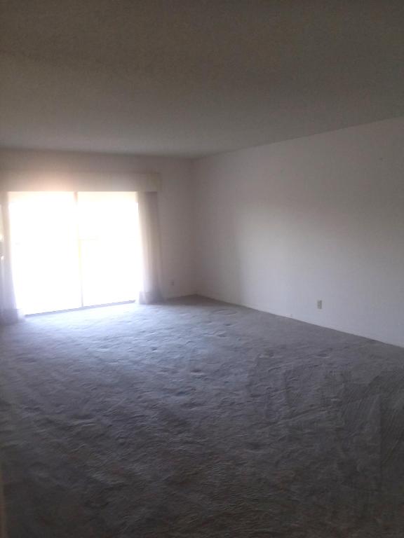 HUNTINGTON LAKES SEC THREE CONDOS - Residential