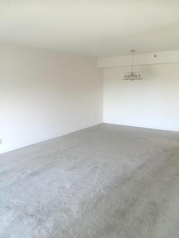 HUNTINGTON LAKES SEC THREE CONDOS - Residential