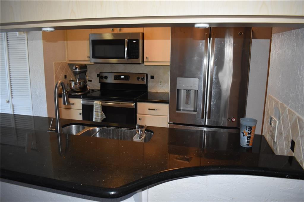 VILLAS LAKES - Residential