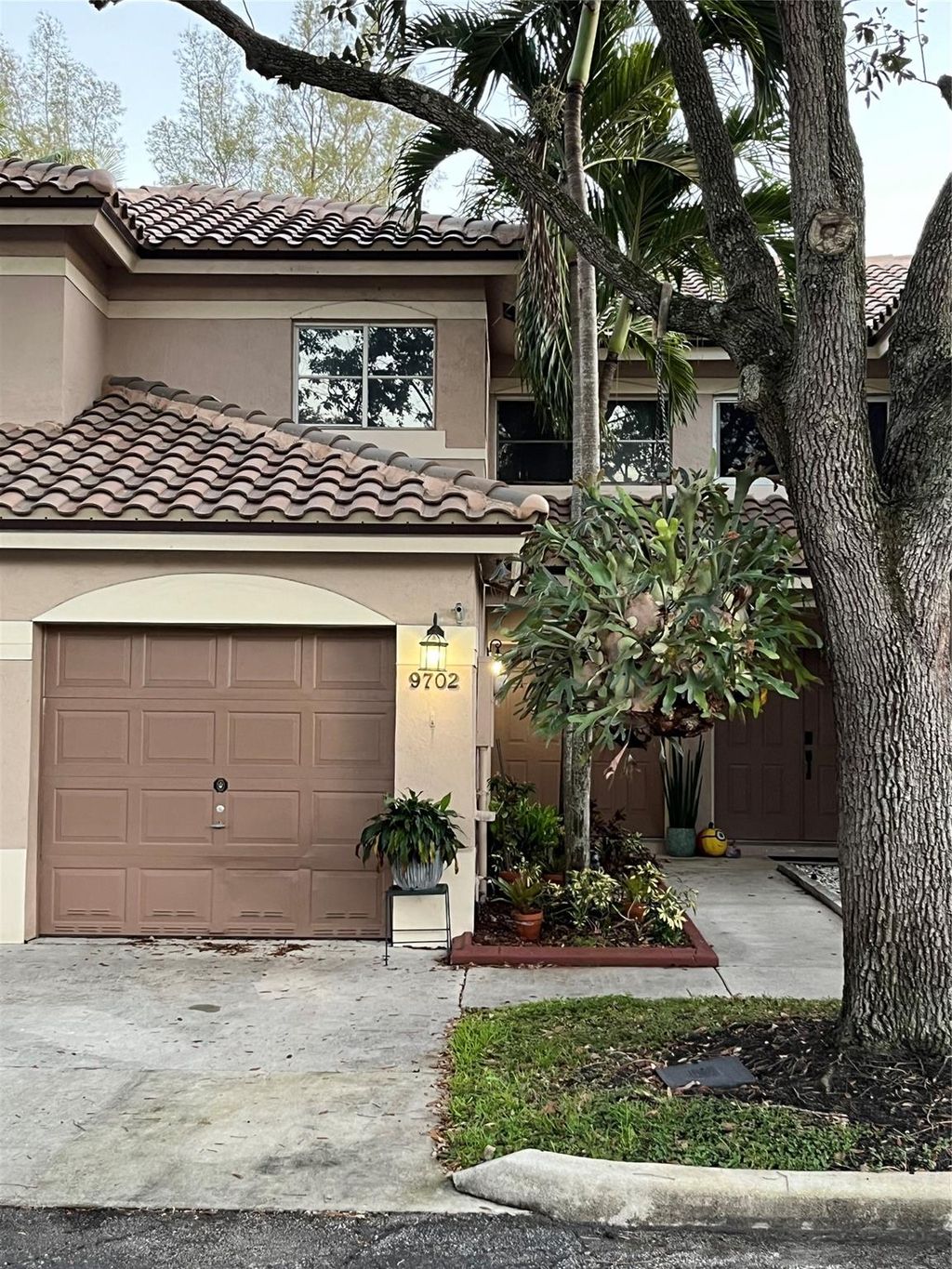 Photo of 9702 NW 23rd Ct #9702, Pembroke Pines, FL 33024 (MLS # F10534398)