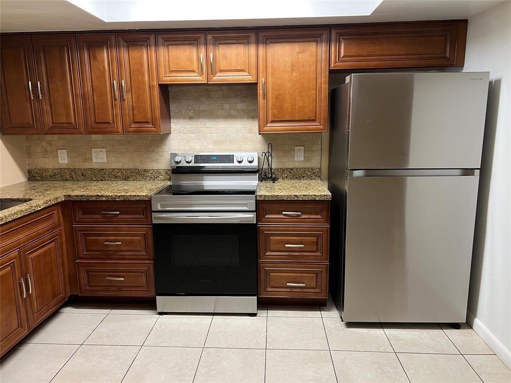 Ambassador Park 55-8 B - Residential Lease