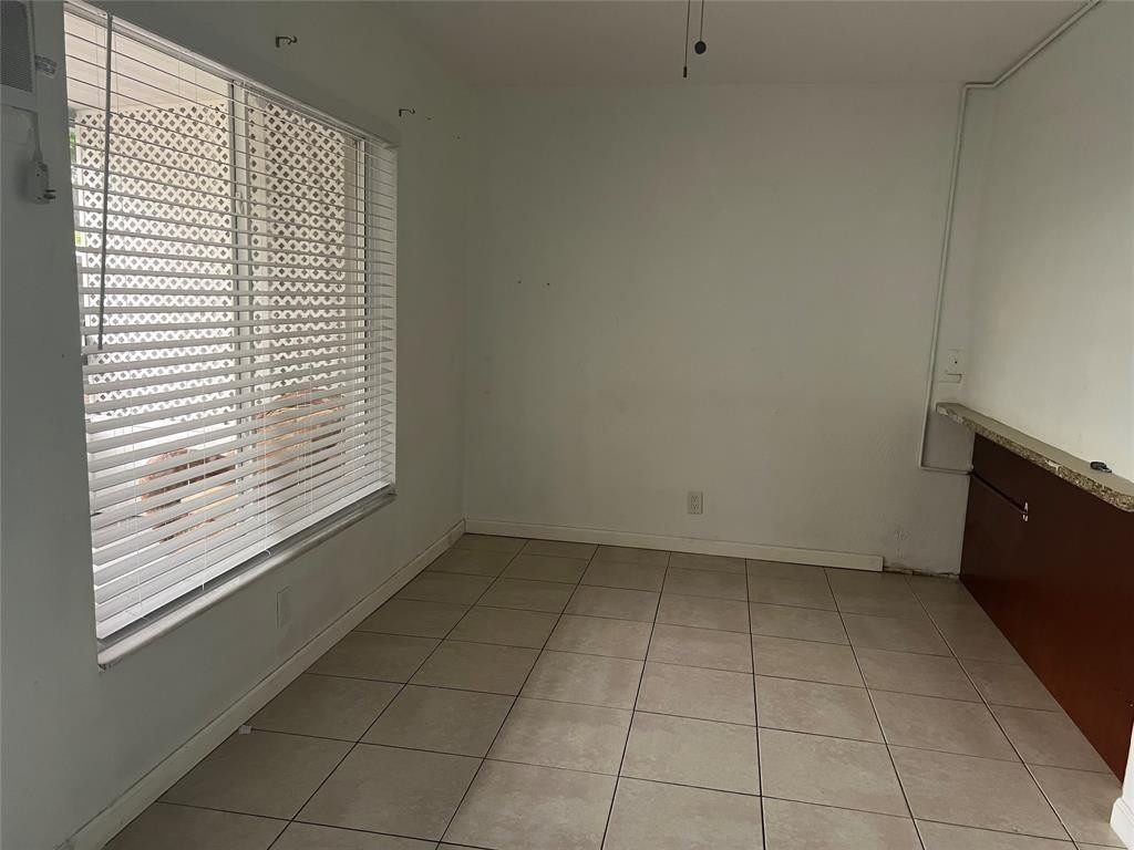 Ambassador Park 55-8 B - Residential Lease