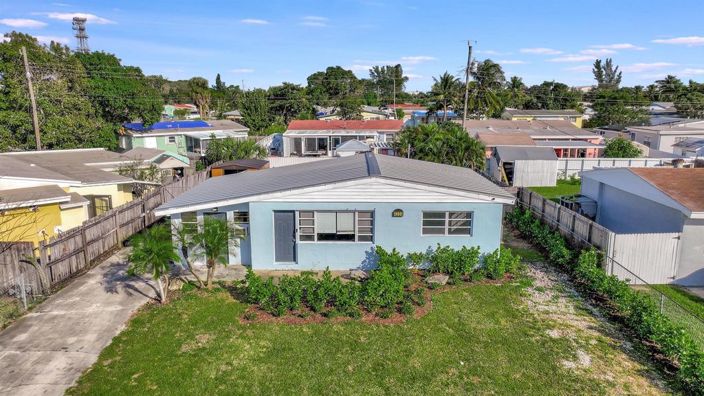 Photo of 4339 Winchester Lane, West Palm Beach, FL 33406 (MLS # R10947947)