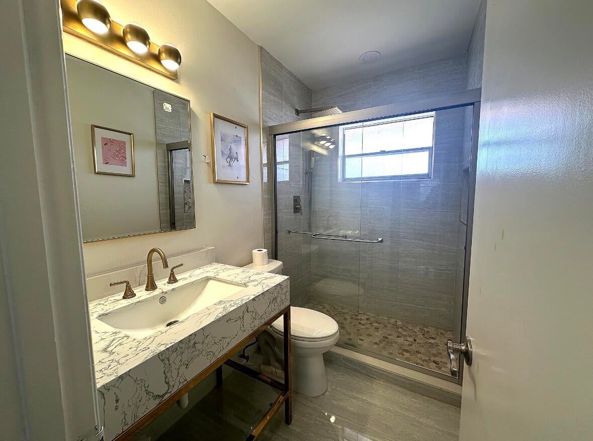 300 NE 20TH Street 4100, Boca Raton, FL, 33431/$160,000 4 300 NE 20TH Street 4100