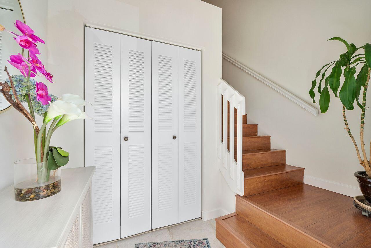 SUN VALLEY EAST CONDO - Residential