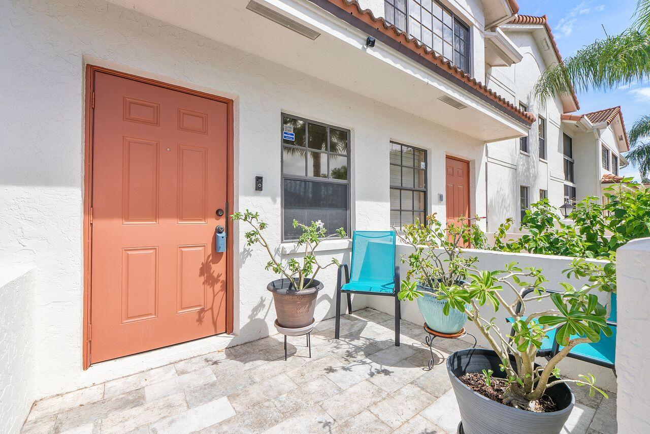 SUN VALLEY EAST CONDO - Residential