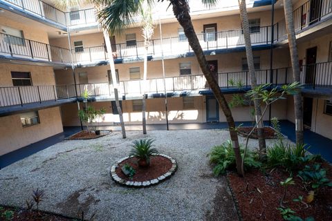 A home in Lauderdale Lakes