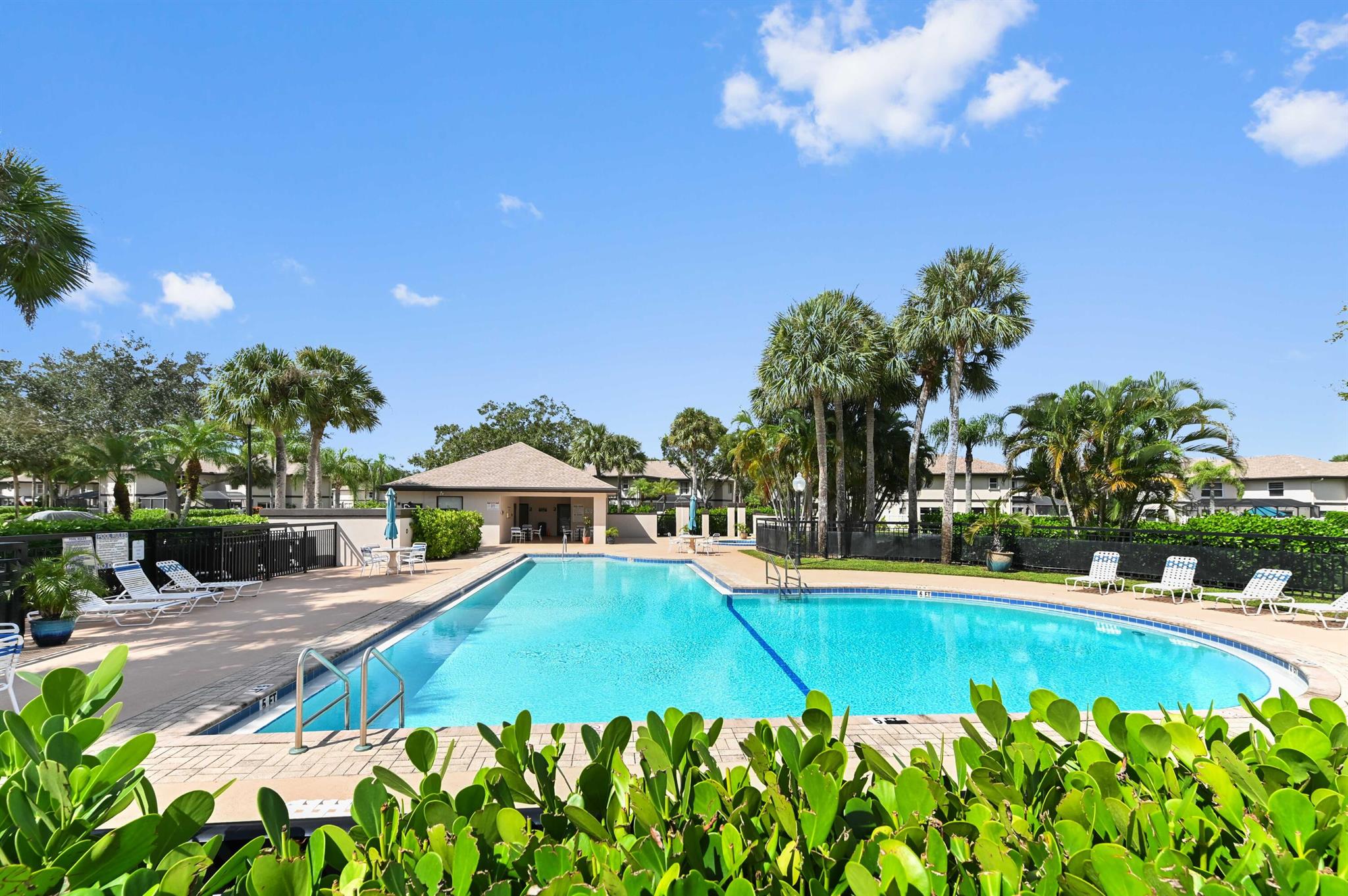 STAMFORD AT ROYAL PALM BE - Residential