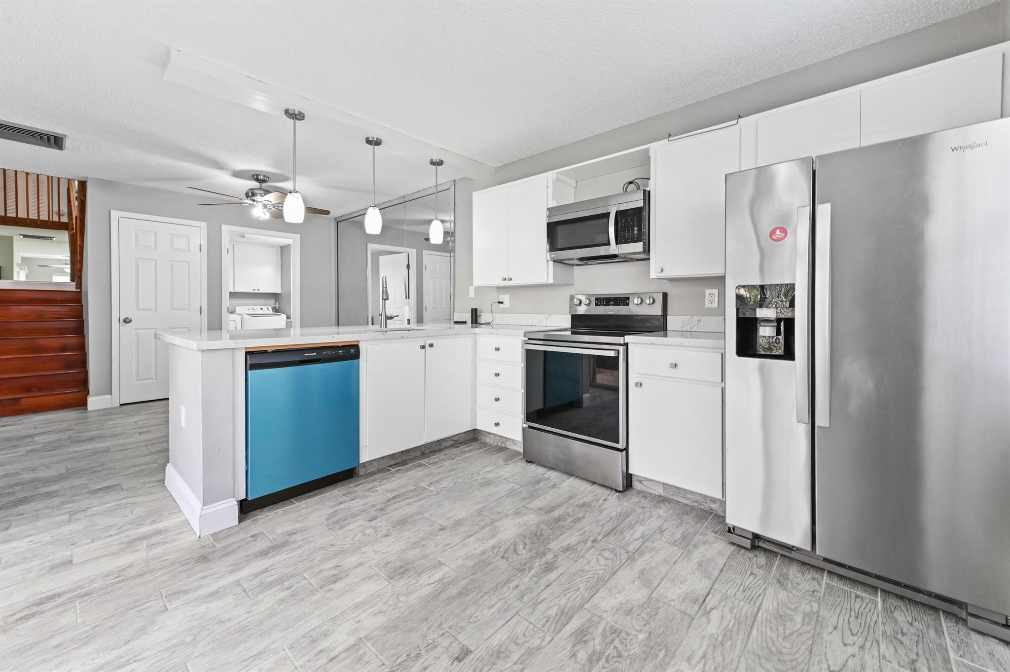 STAMFORD AT ROYAL PALM BE - Residential