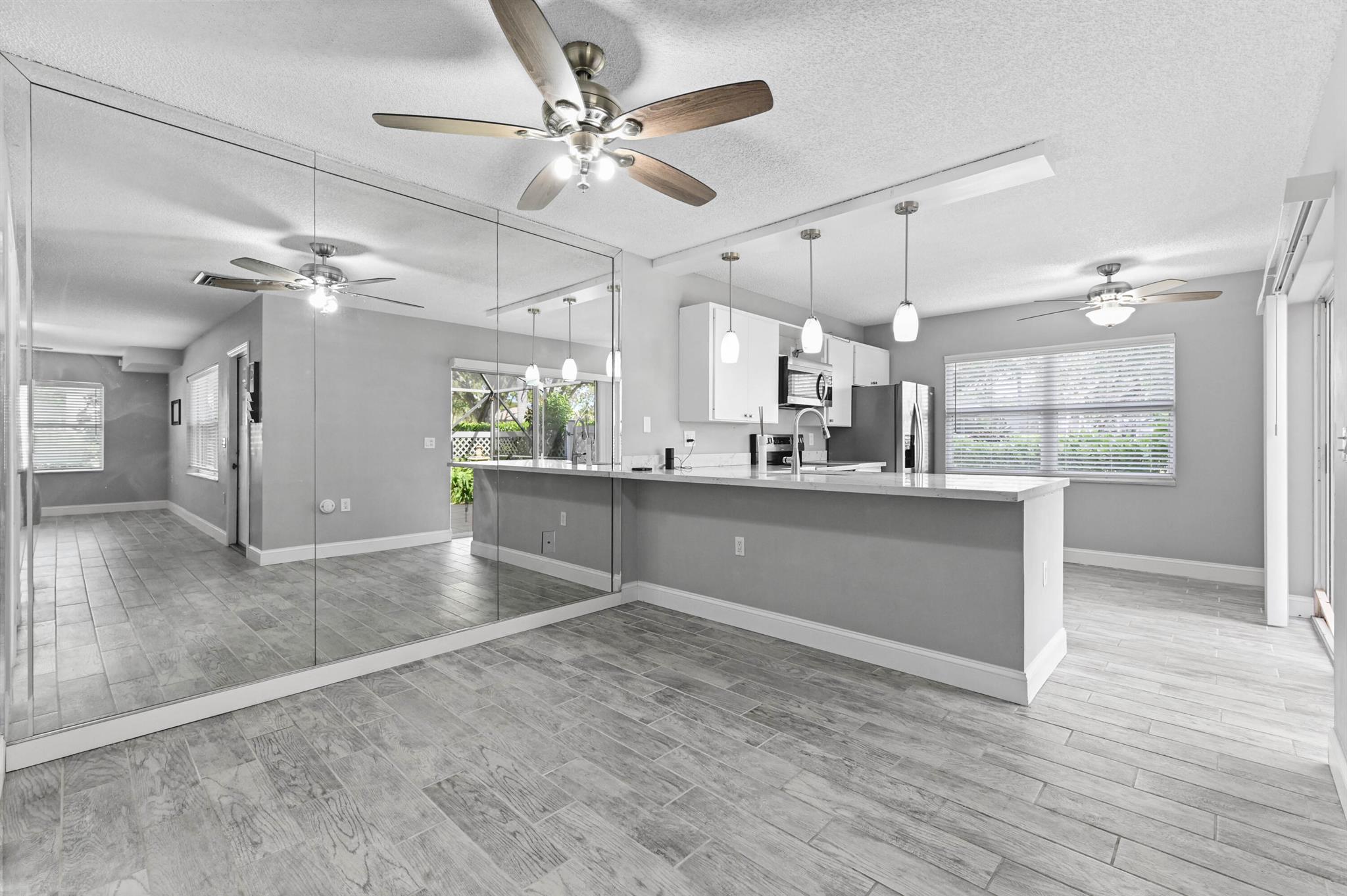 STAMFORD AT ROYAL PALM BE - Residential
